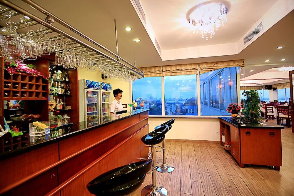 Bro & Sis Hotel Hanoï Extérieur photo