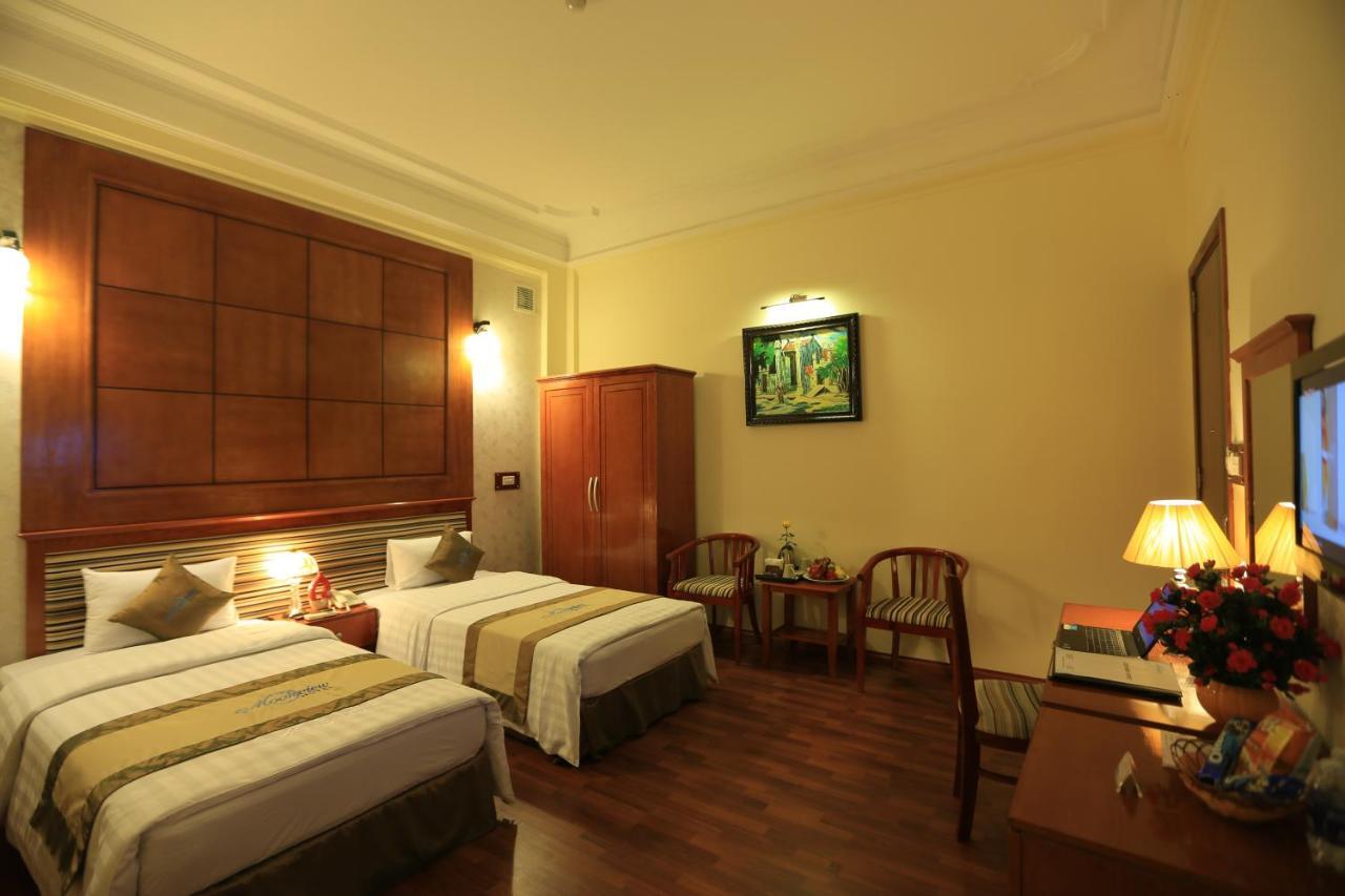 Bro & Sis Hotel Hanoï Extérieur photo